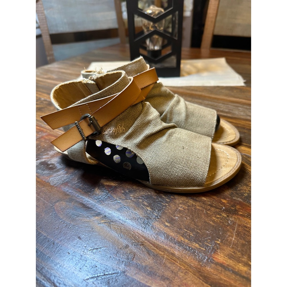 Blowfish Malibu Womens Canvas Ankle Strap Slouchy Sandal Oatmeal Tan Buckle 7.5